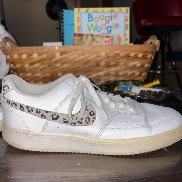 Nike Women's Sneakers - Picture 6 of 8